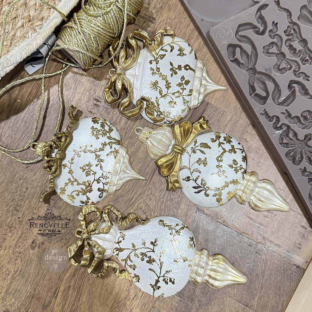 Decor Moulds® - Bright Baubles | Christmas mould | Redesign with Prima