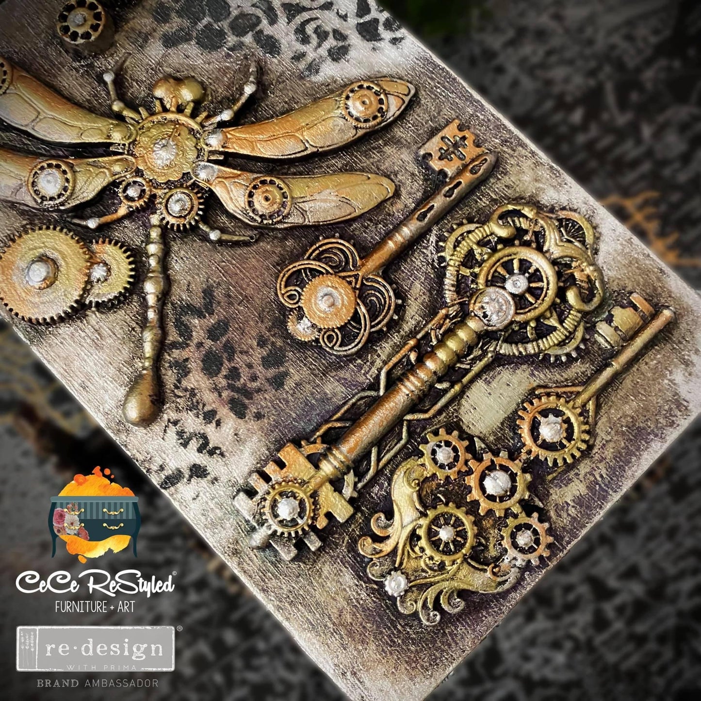 Decor Mould® - Locks and Keys | Finnabair | Measures 5”x8”x8mm | Redesign with Prima