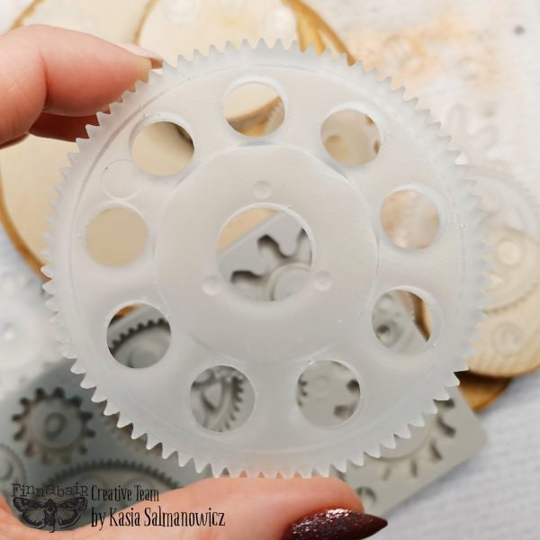 Decor Mould® - Large Gears | Finnabair | 5”x8”x8mm | Redesign with Prima