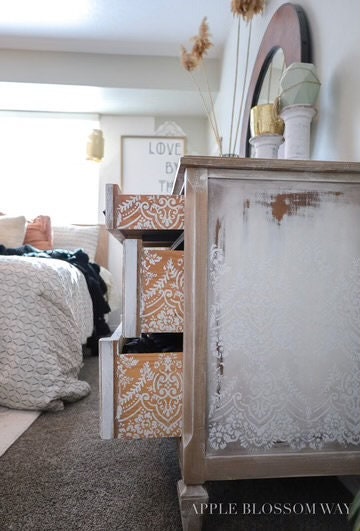 Decor Stencil - Dotted Flourish | 1 pc-9”x13.5” | Redesign with Prima