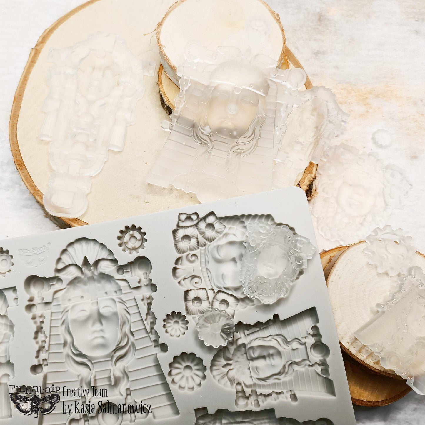Decor Mould® - Queens of Steam | 5"x8" | Finnabair | Redesign with Prima